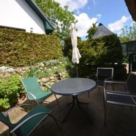 Ferienhaus Lotsenhaus Groß Zicker